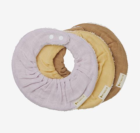 Ruffle Bib